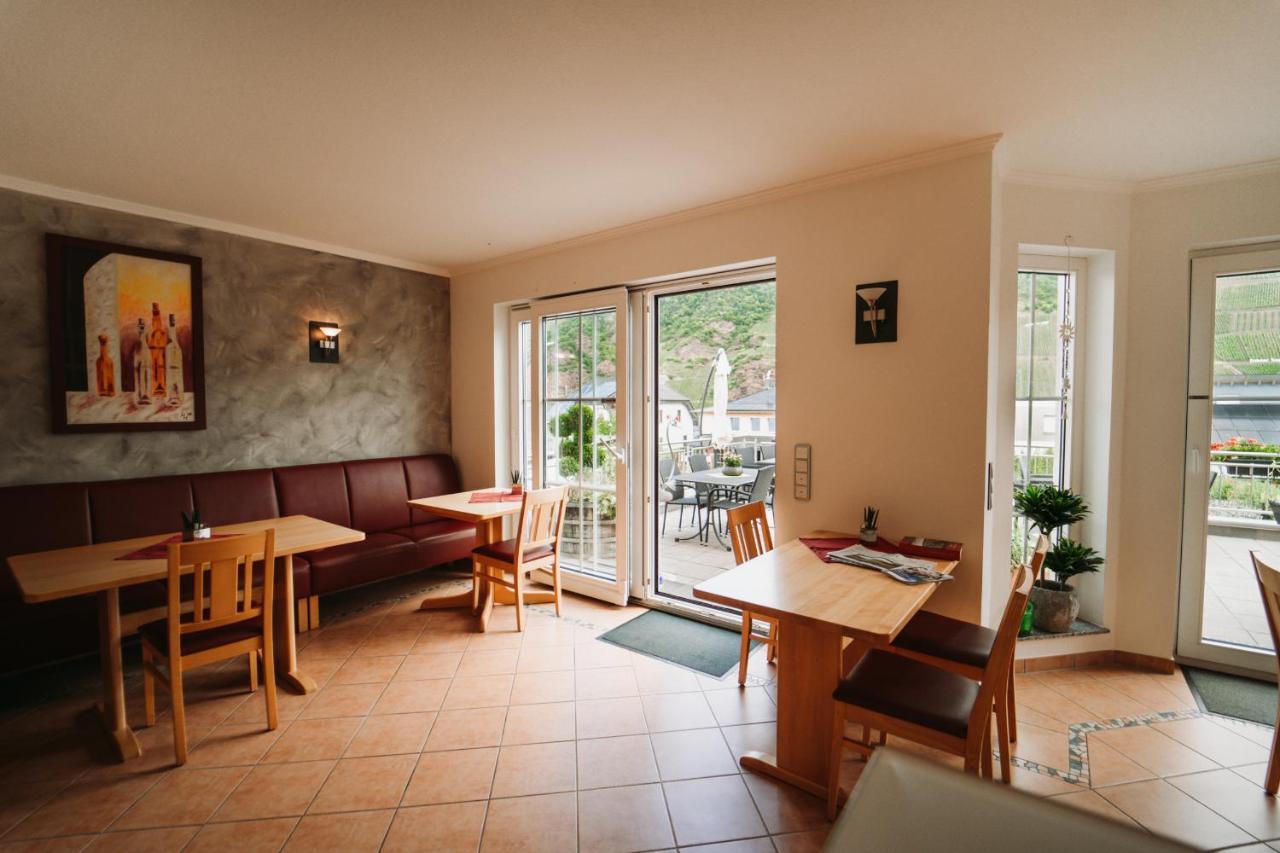 Wein- Und Gaestehaus Schwaab&Sohn Erden Buitenkant foto