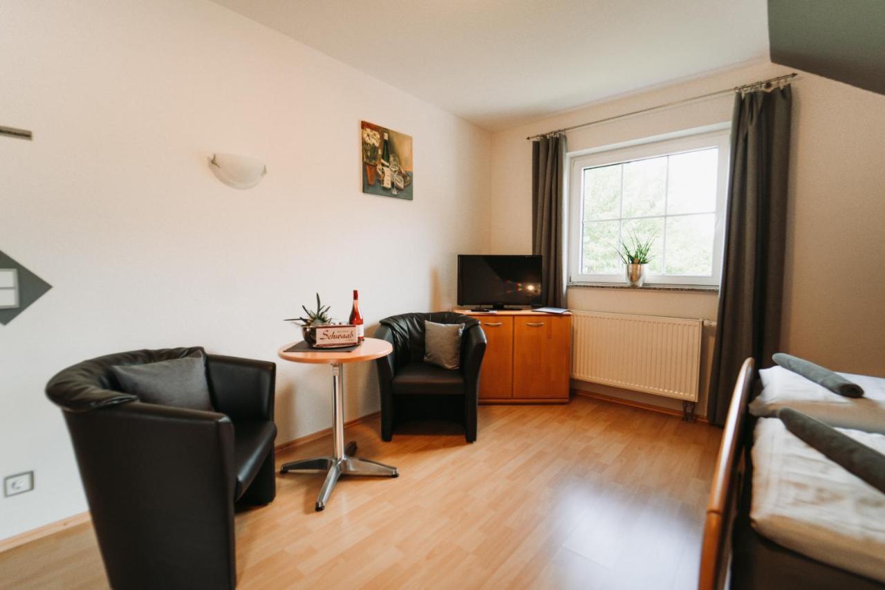 Wein- Und Gaestehaus Schwaab&Sohn Erden Buitenkant foto