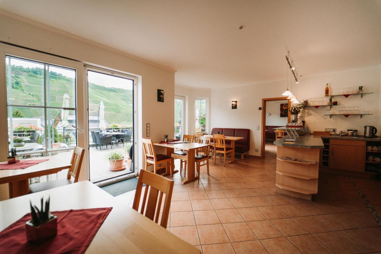 Wein- Und Gaestehaus Schwaab&Sohn Erden Buitenkant foto