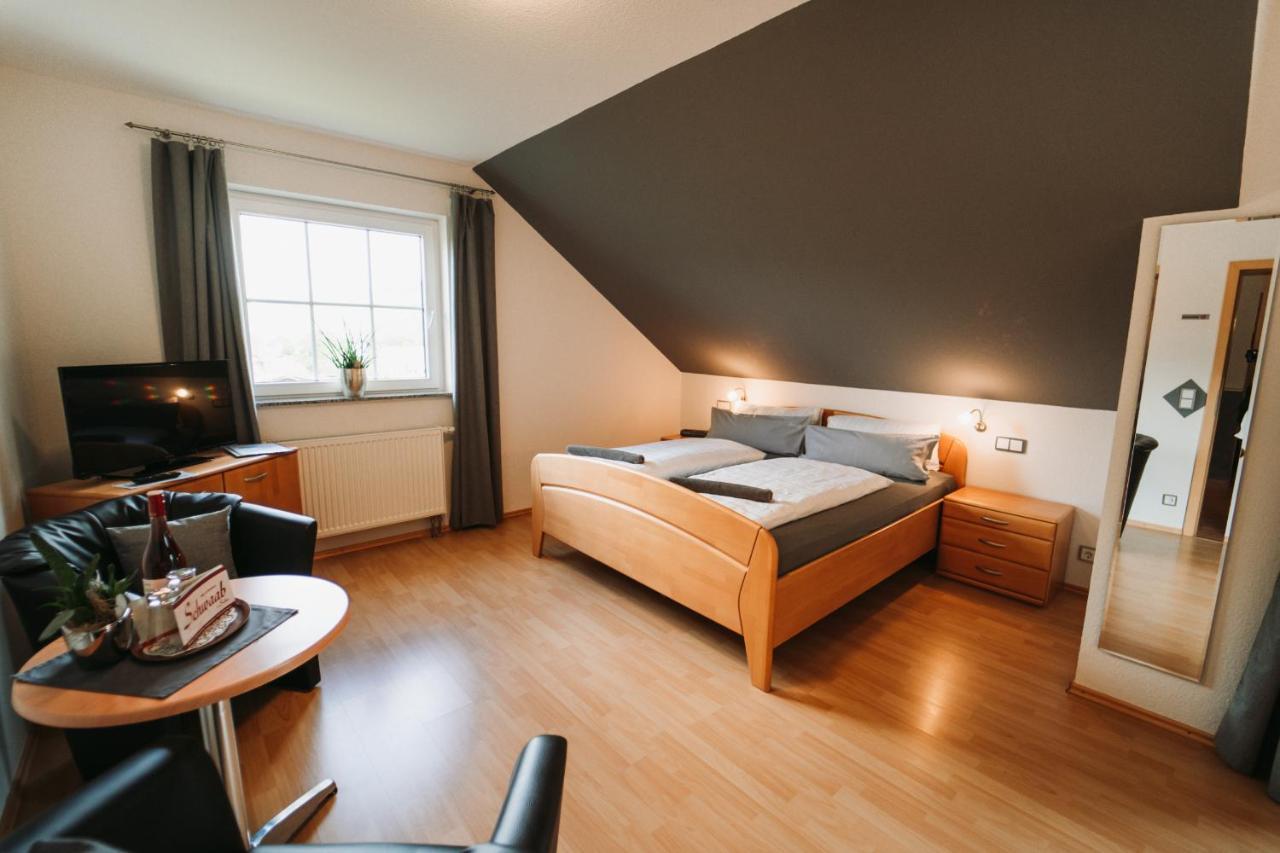Wein- Und Gaestehaus Schwaab&Sohn Erden Buitenkant foto